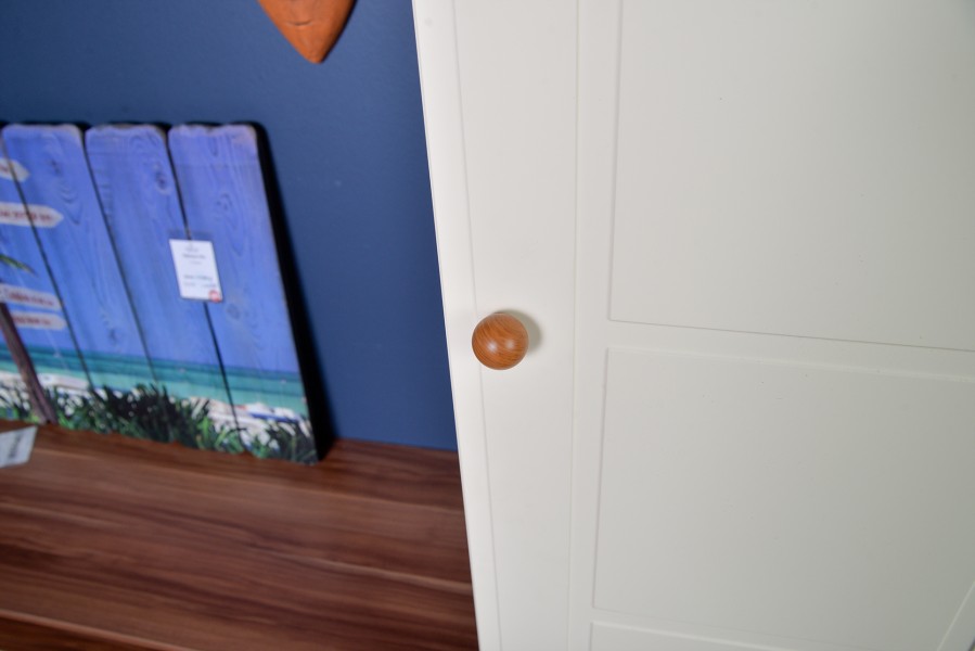 Шкаф-пенал Верона