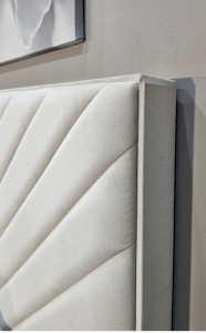 Кровать 1600 с мягким изголовьем с основанием Кашемир