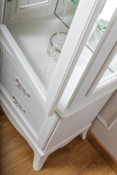 Шкаф-витрина для посуды Амели (левая)